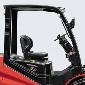 FD55B Operator Compartment